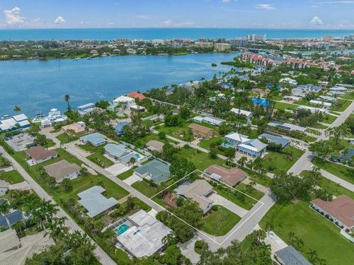 6738 Avenue D, SARASOTA, FL, 34231-8808 | Card Image