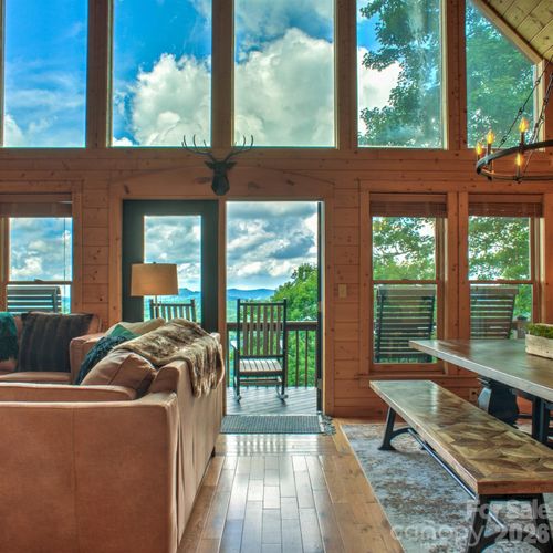 181 Scenic Wolf Dr, Mars Hill, NC, 28754-0675 | Card Image