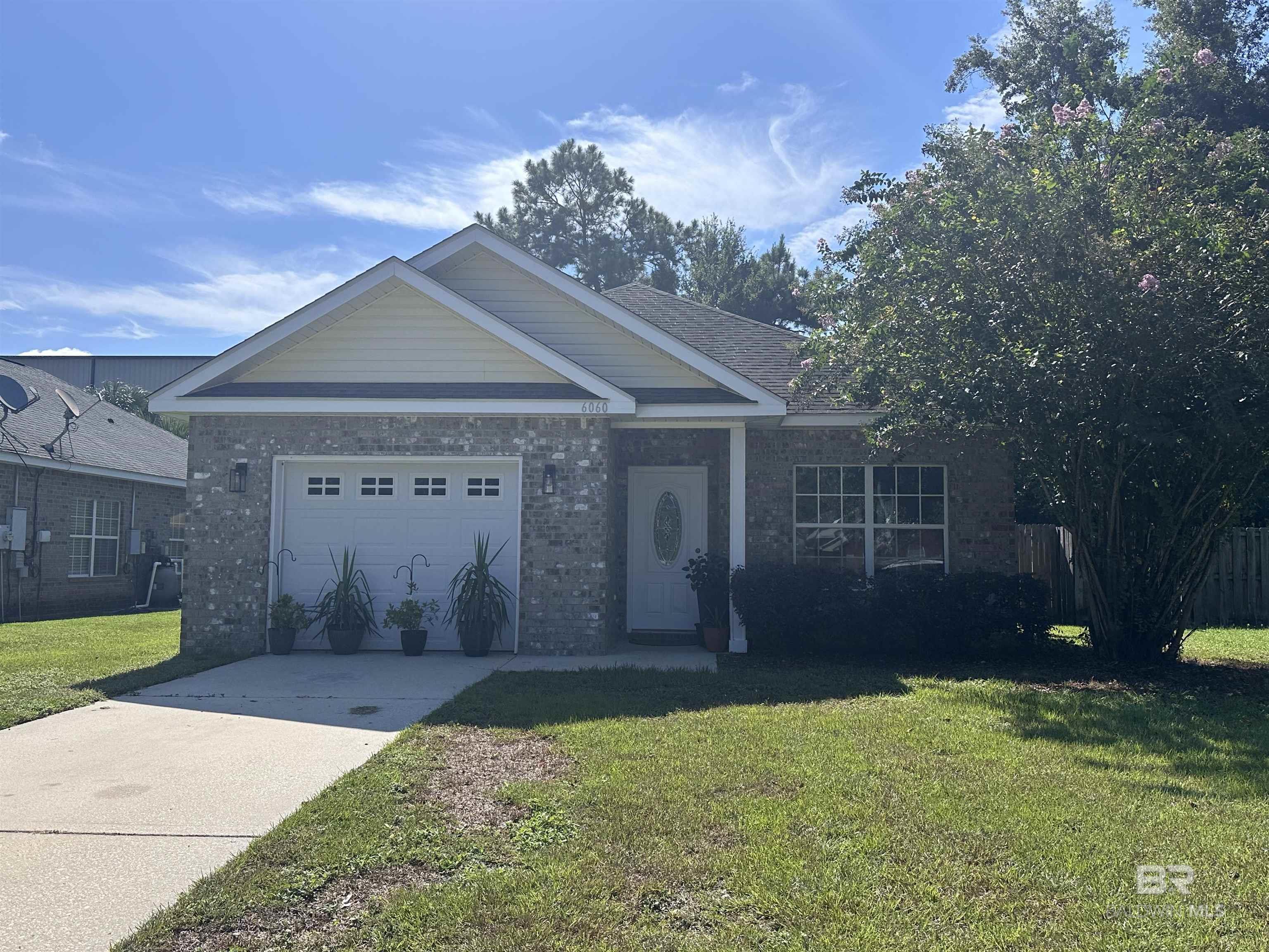 Trey Ln, Gulf Shores, AL 36542