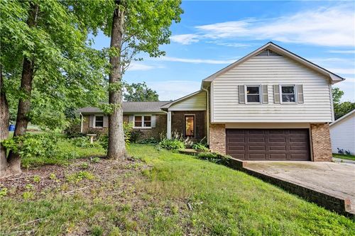 5024 Timbrook Ln, Winston Salem, NC, 27103-6016 | Card Image