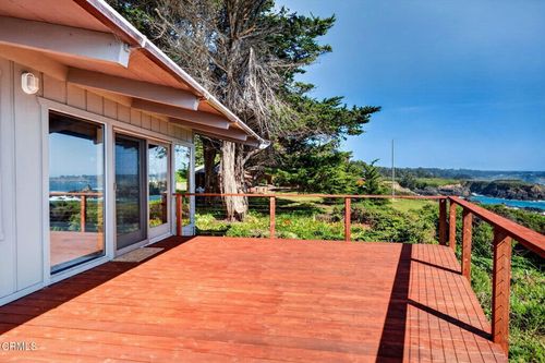 45680 Cypress Dr, Mendocino, CA, 95460-8727 | Card Image