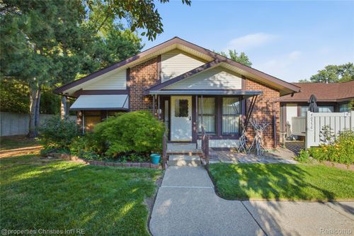 40556 Newport Dr, Plymouth, MI, 48170-4744 | Card Image