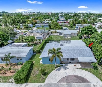 1415 W Bloxham Street, House other with 6 bedrooms, 4 bathrooms and null parking in Lantana FL | Image 3