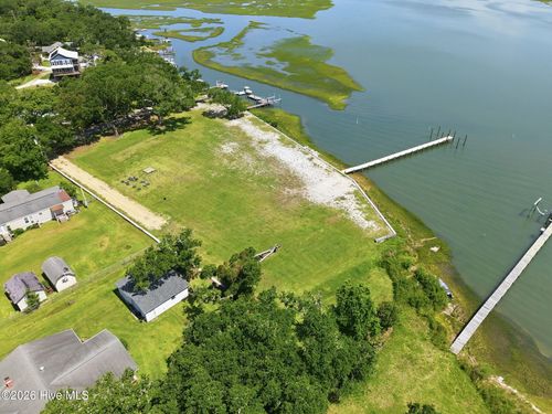 184 Lennoxville Point Rd, Beaufort, NC, 28516-7810 | Card Image