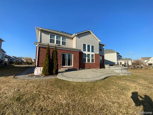 375 Pike St, Lake Orion, MI, 48360-1265 | Card Image
