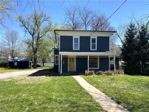 545 S Chestnut St, Cameron, MO, 64429-2115 | Card Image