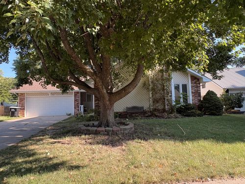1327 W Riverside St, Springfield, MO, 65807-4663 | Card Image