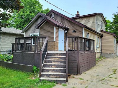 112 Stuart St, House other with 7 bedrooms, 2 bathrooms and 3 parking in London ON | Image 1