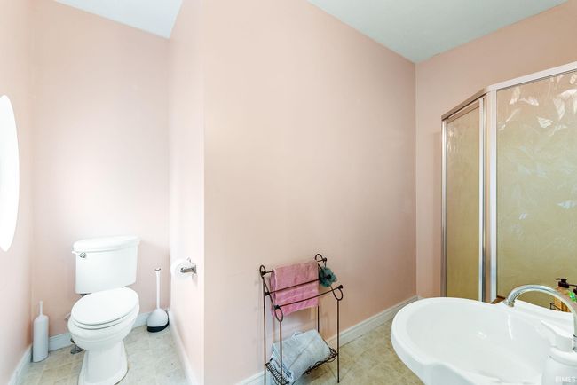 600 S Main St, House other with 5 bedrooms, 3 bathrooms and null parking in Ligonier IN | Image 27