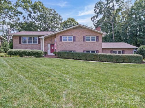 606 Brookgreen Dr, Dallas, NC, 28034-1524 | Card Image