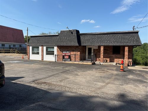 3136 Brodhead Rd, Aliquippa, PA, 15001-1372 | Card Image