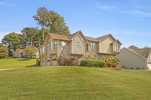 2067 York River Way, Suwanee, GA, 30024-2739 | Card Image