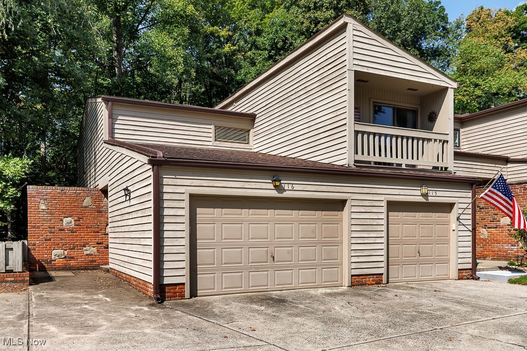 Kimrose Ln, Broadview Heights, OH 44147