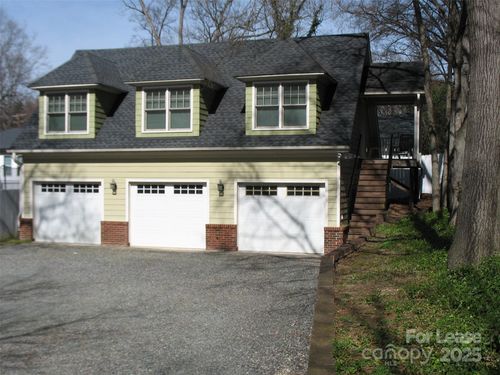 carriage-house-3041 Park Road, Charlotte, NC, 28209 | Card Image