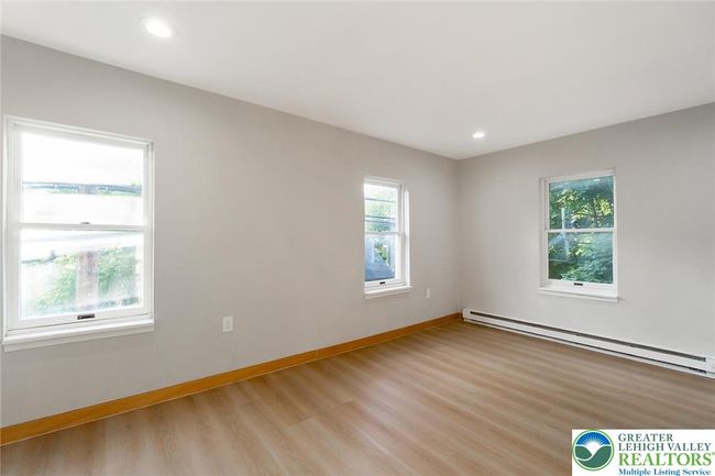 226 Fern St, House other with 4 bedrooms, 2 bathrooms and null parking in Jim Thorpe PA | Image 28