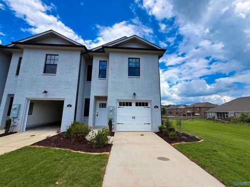99 She Oak Dr, Huntsville, AL, 35824-4106 | Card Image