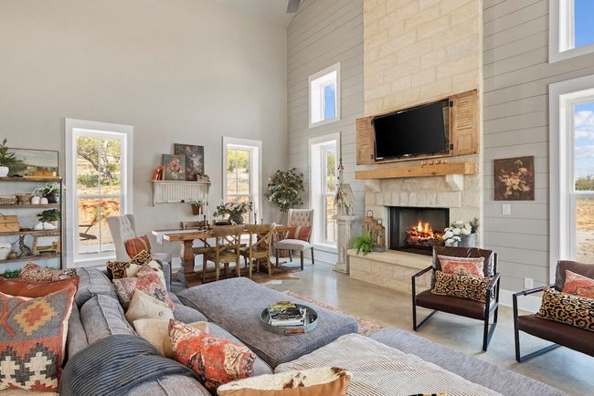 792 Langes Mill Rd, Home with 3 bedrooms, 3 bathrooms and null parking in Doss TX | Image 10