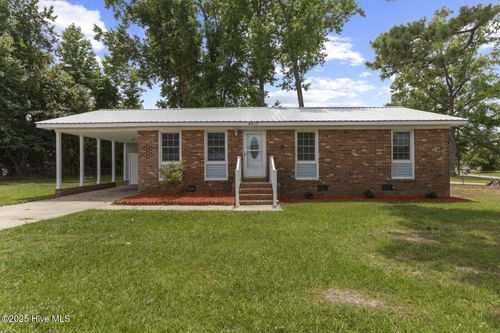 4017 Gum Branch Rd, Jacksonville, NC, 28540-4063 | Card Image