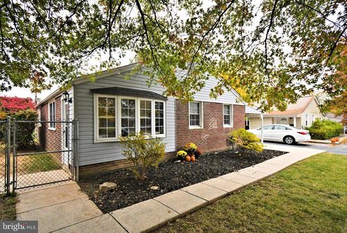 545 Kingwood Rd, KING OF PRUSSIA, PA, 19406-3025 | Card Image