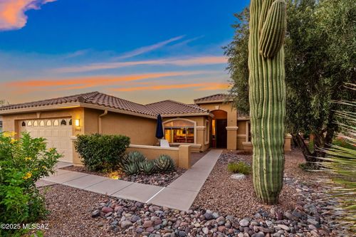 2643 E Nathan Way, Green Valley, AZ, 85614-6263 | Card Image