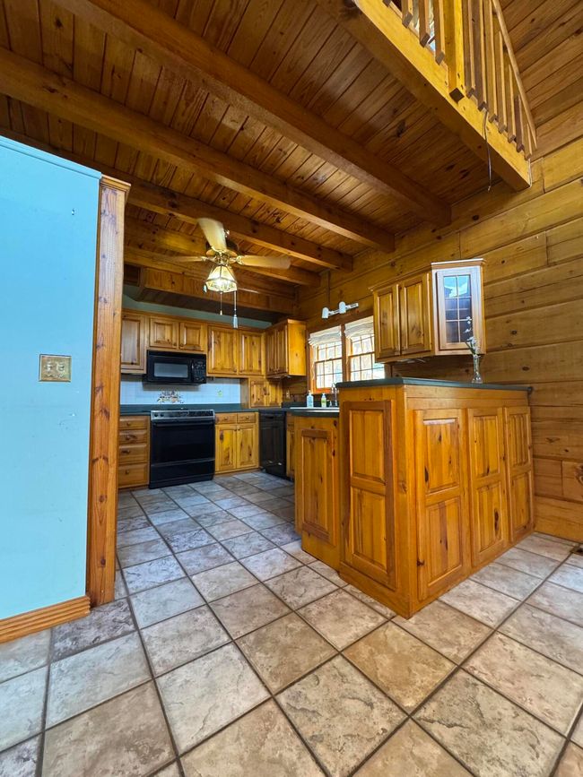 2452 Skyview Way, House other with 2 bedrooms, 2 bathrooms and null parking in Dandridge TN | Image 13