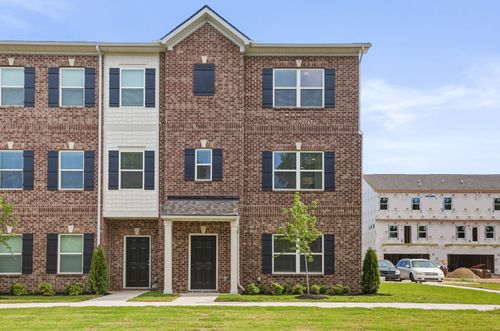 132 Rosebush Ln, Lebanon, TN, 37087-6077 | Card Image