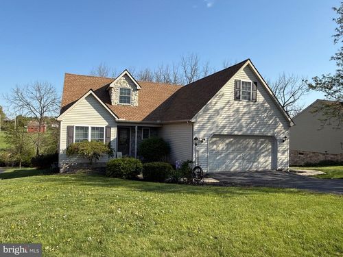 126 Cranbrook Dr, DOVER, PA, 17315-1237 | Card Image