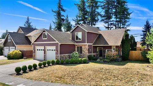1302 Eastwood Way, Lynden, WA, 98264-8595 | Card Image
