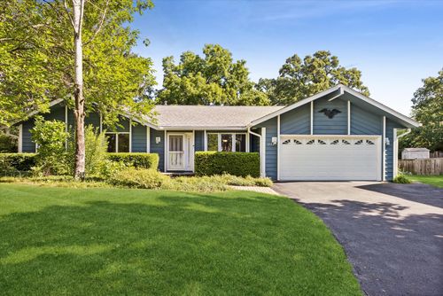 1153 Brighton Rd, Naperville, IL, 60563-3302 | Card Image