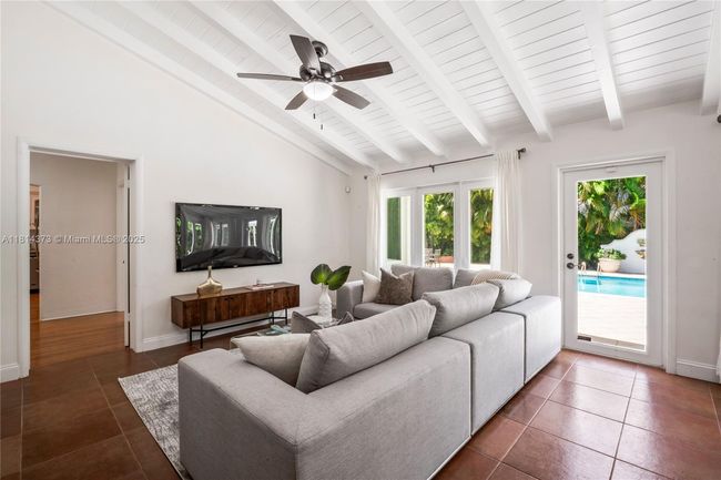 1015 Catalonia Ave, House other with 3 bedrooms, 3 bathrooms and null parking in Coral Gables FL | Image 42