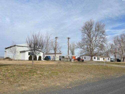 52704 E Christy, Plymouth, WA, 99346 | Card Image