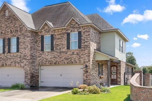 1530 Lacadie Dr, Lake Charles, LA, 70605-6690 | Card Image