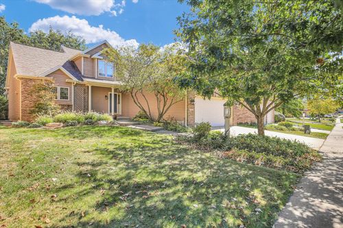 2424 Prairieridge Pl, Champaign, IL, 61822-9330 | Card Image