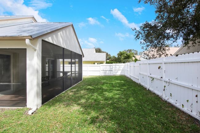 144 Pennock Landing Cir, House other with 4 bedrooms, 3 bathrooms and null parking in Jupiter FL | Image 31