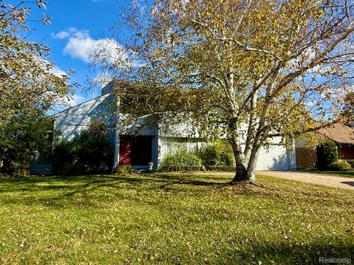 25550 Briarwyke Drive, Farmington Hills, MI, 48336 | Card Image