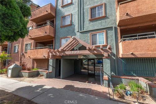 118-2507 E 15th St, Long Beach, CA, 90804-1471 | Card Image