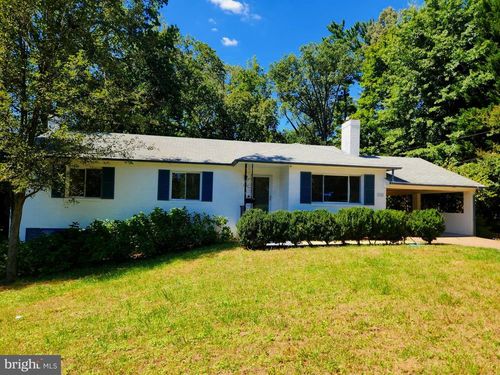 3300 Potterton Dr, FALLS CHURCH, VA, 22044-1603 | Card Image