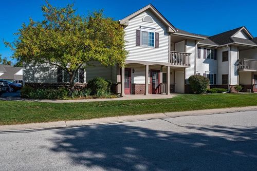 c-596 Pewaukee Road, Pewaukee, WI, 53072 | Card Image