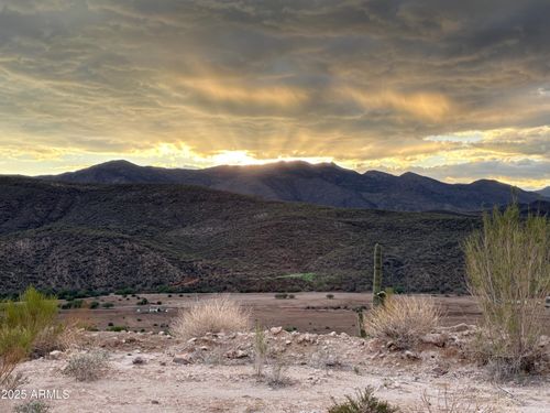 --33375 S Old Black Canyon Hwy, Black Canyon City, AZ, 85324 | Card Image