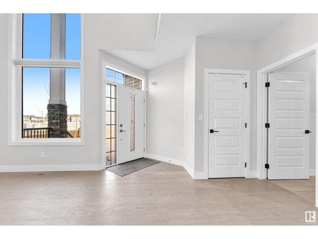 824 34 Ave Nw, House other with 6 bedrooms, 6 bathrooms and 6 parking in Edmonton AB | Image 4