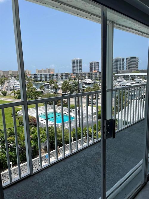 apt-408-155 Yacht Club Dr, North Palm Beach, FL, 33408-3954 | Card Image