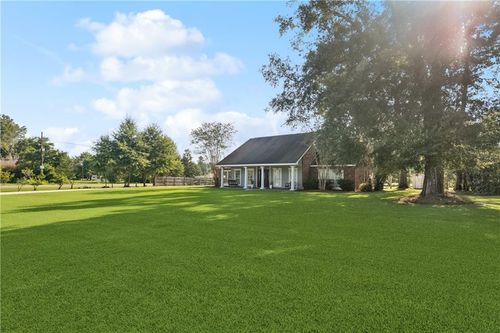 14370 Hickory Dr, Ponchatoula, LA, 70454-6652 | Card Image
