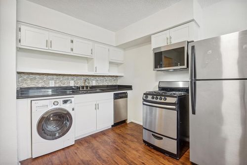 apt-232a-2401 Manor Rd, Austin, TX, 78722-2014 | Card Image