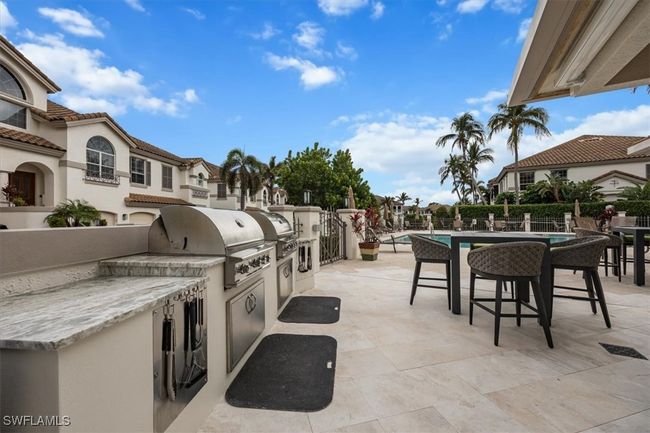 2205 - 233 Colonade Cir, Condo with 3 bedrooms, 4 bathrooms and null parking in NAPLES FL | Image 35