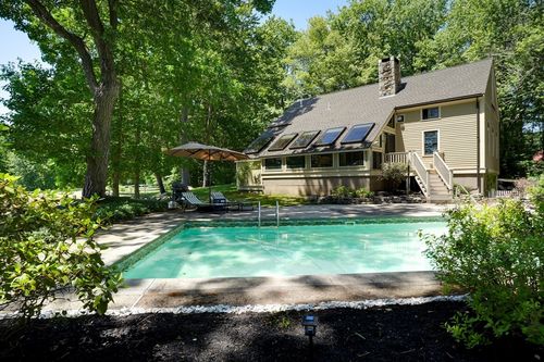 75 South Rd, Pepperell, MA, 01463-1210 | Card Image