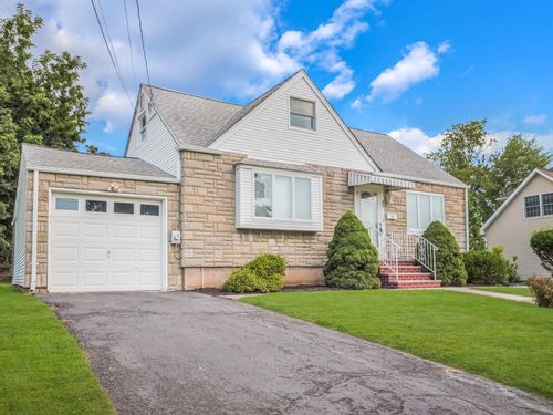 89 Secor Blvd, Pearl River, NY, 10965-1325 | Card Image