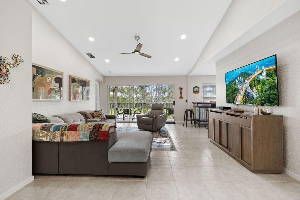 Residential Lease in Boynton Beach 4