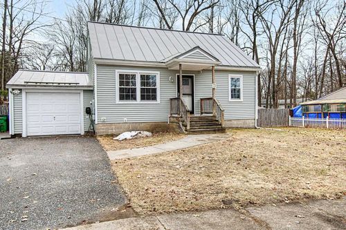 5 Button Dr, Essex Junction, VT, 05452-2903 | Card Image