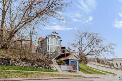 617 W 2nd St, Duluth, MN, 55806 | Card Image