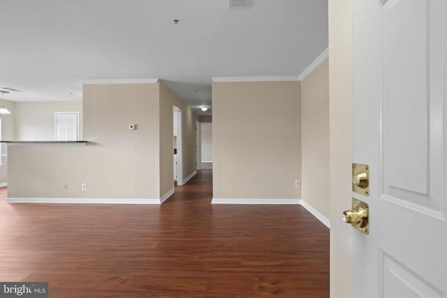 APT-101 - 8058 Lisle Dr, Condo with 2 bedrooms, 2 bathrooms and null parking in MANASSAS VA | Image 6